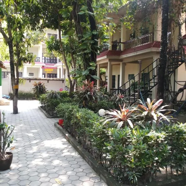 Wild Horizons Guest House, hotel in Sauraha