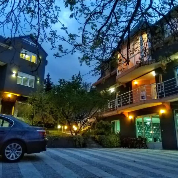 Garni Hotel Lama, hotel v destinaci Kragujevac