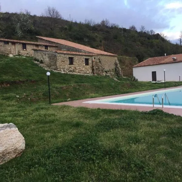 Il Cerro Agriturismo Zagarese, hótel í Rota Greca