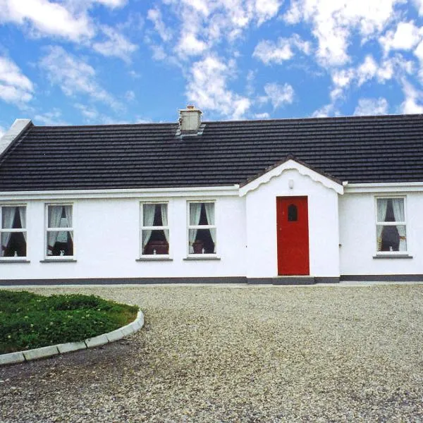 Holiday Home Glenvale Cottage by Interhome, hotelli kohteessa Slievemore