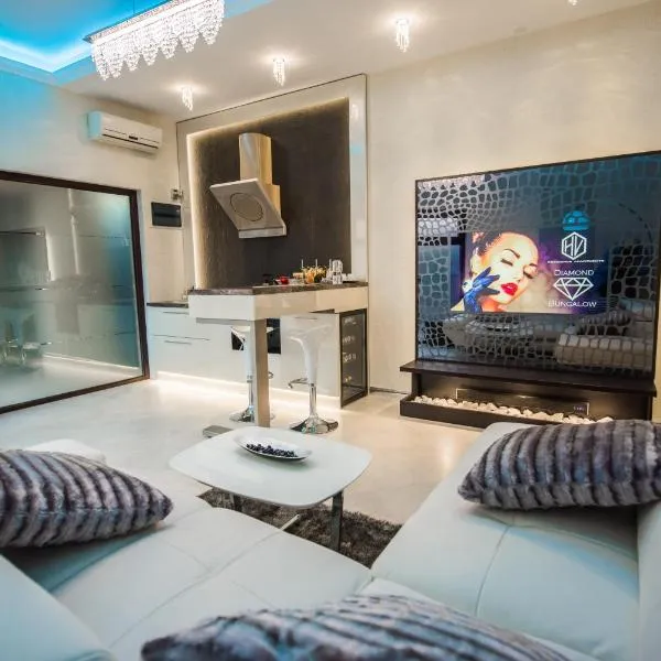 H & V Residence - Diamond Bungalow Apartment, hotel in Arad