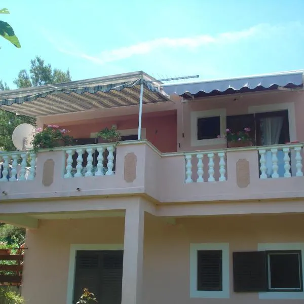 Apartments Vidakovic, hotel v destinácii Ugljan
