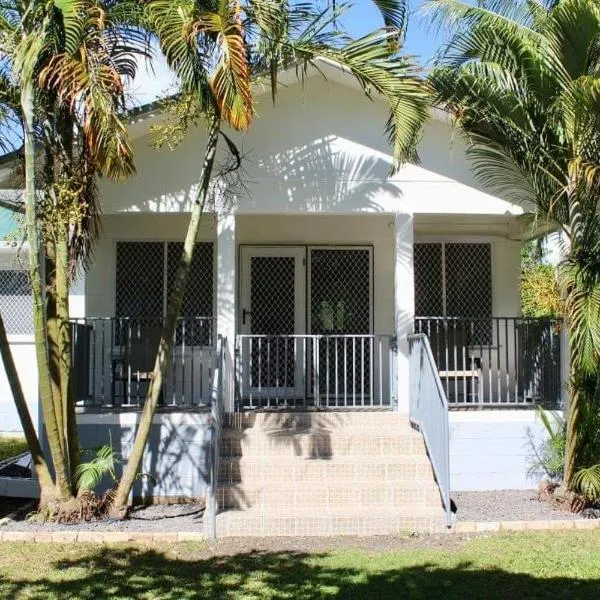 Lotopa Home, hotel in Maninoa