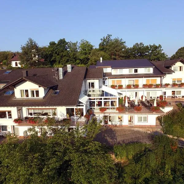 Pension Bergterrasse, hotel v destinaci Annweiler am Trifels