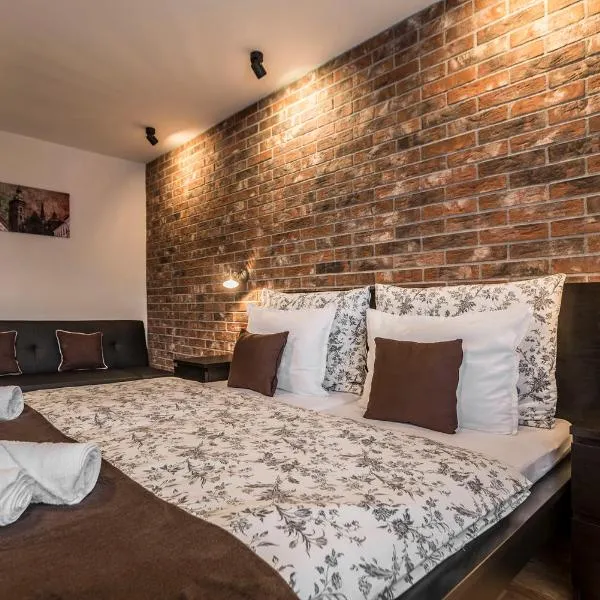 Amos Apartment - Private Parking Included, hotel in Košice