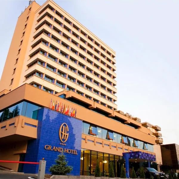 Grand Hotel, hotel en Ungheni