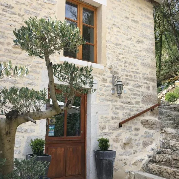 Les Allumettes d'Ecorsaint, hotel v destinaci Écorsain