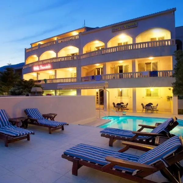 Villa Daniela, hotel v Boli