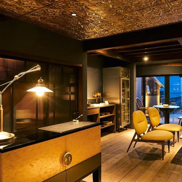 Bed and Craft, hotel a Nanto