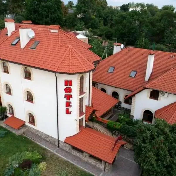 Maestro, hotel v destinaci Ostroh