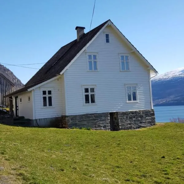 Hammertunet, hotel in Nordfjordeid