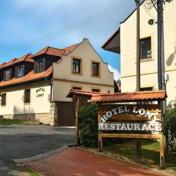 Hotel Lony, hotel in Český Brod