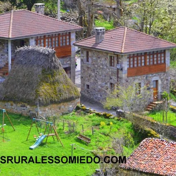 Casas Rurales Las Corradas, hotel in Torrestío