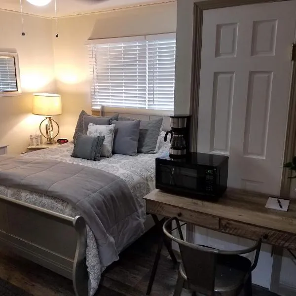 Home Away From Home, hotel in Austin