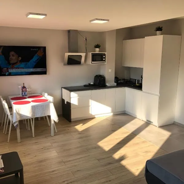 Klimatyzowany Apartament Londyn – hotel w Kielcach