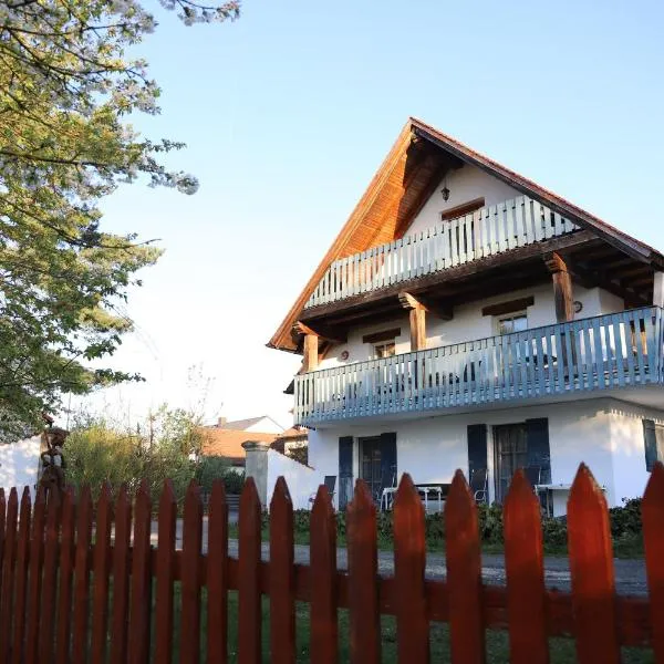 Gästehaus Roensch, hotel em Frensdorf