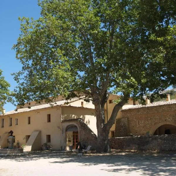 La Fontaine, hotel in Simiane-la-Rotonde