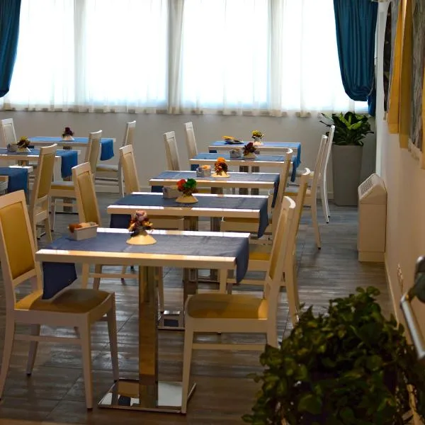 Aparthotel Tiziano, hotel v destinaci Grado