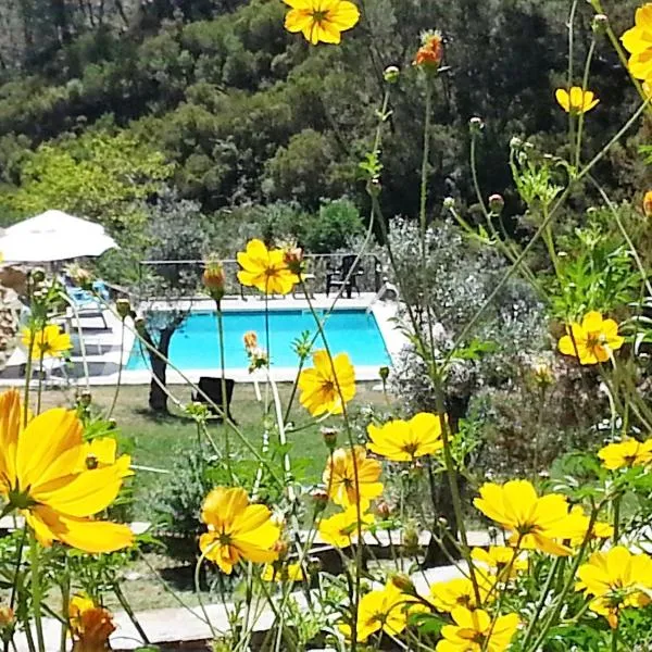 Casas do Couratão, hotel em Malhadas da Serra