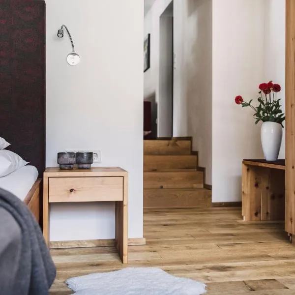 오 임 브레겐처발트에 위치한 호텔 호텔 알펜로즈