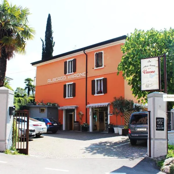 Albergo Varone, hotel u gradu 'Lenzumo di Concei'