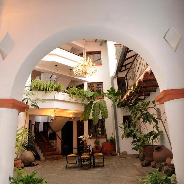 Hostal Recoleta Sur、Estancia Chaunacaのホテル