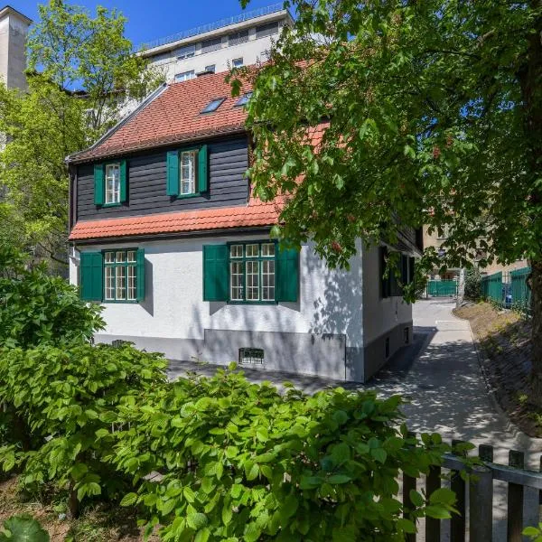 Vila Selena, hotel v Lublani