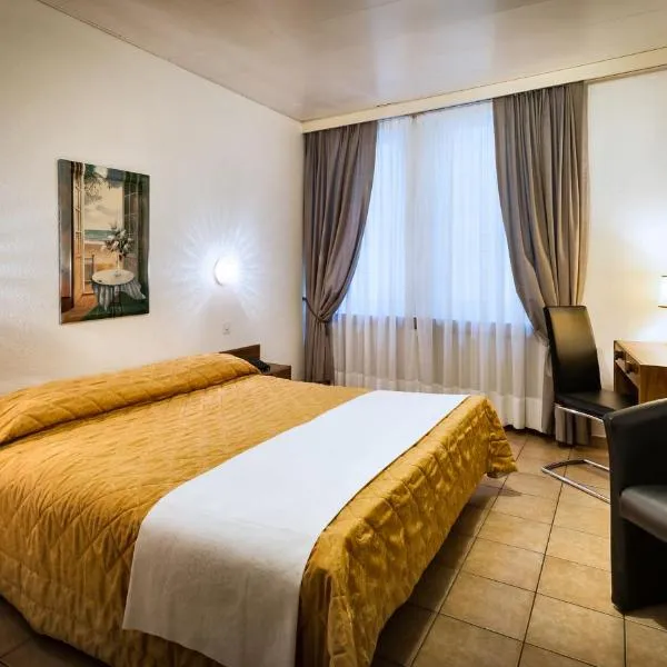 Hotel dell'Angelo, hotel v destinaci Locarno