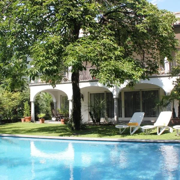 Villa Olevano, hotel v destinaci Ascona