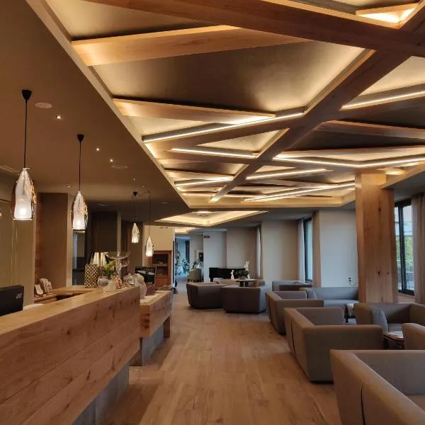 Hotel Ambassador, hotel v destinaci Levico Terme