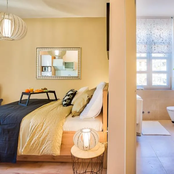 Parkside Amphitheatre Apartments with free parking, hotel v destinaci Pula