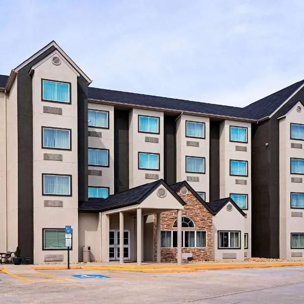 Quality Inn & Suites, hotel v destinaci Robbinsville