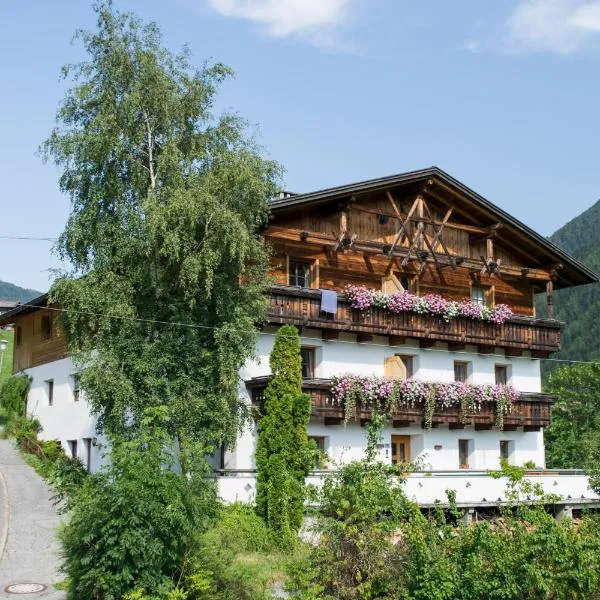 Pension Neuhaushof, hotel en Predoi