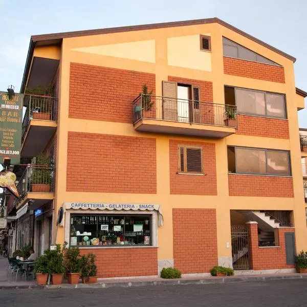 Caffè Nuovo 2 Holiday Rooms, hotel v destinaci Trappitello