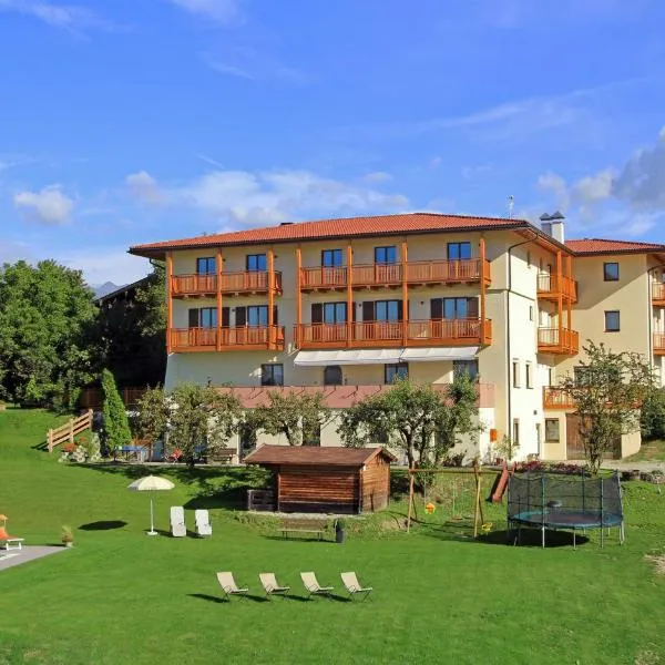 Pension Auerhof, hotel v destinaci Naz-Sciaves