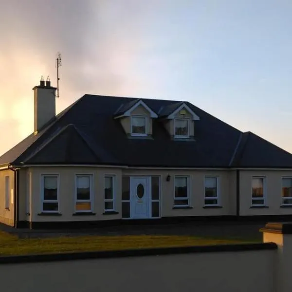 Warm and welcoming family home, hotel in Claremorris