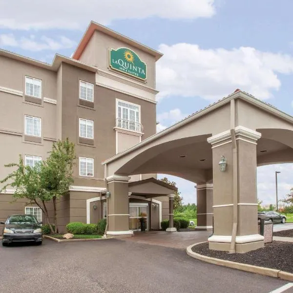 La Quinta by Wyndham Cincinnati Airport Florence, хотел в Флорънс