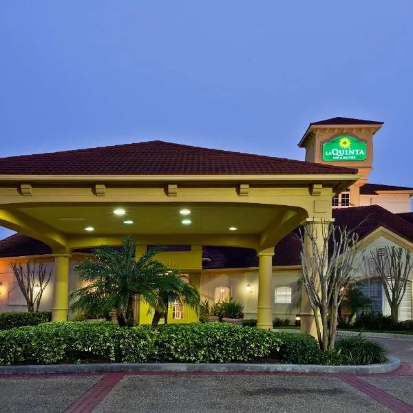 La Quinta by Wyndham USF (Near Busch Gardens), отель в Тампе