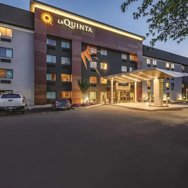 La Quinta by Wyndham Hartford Bradley Airport, hotel en Windsor Locks