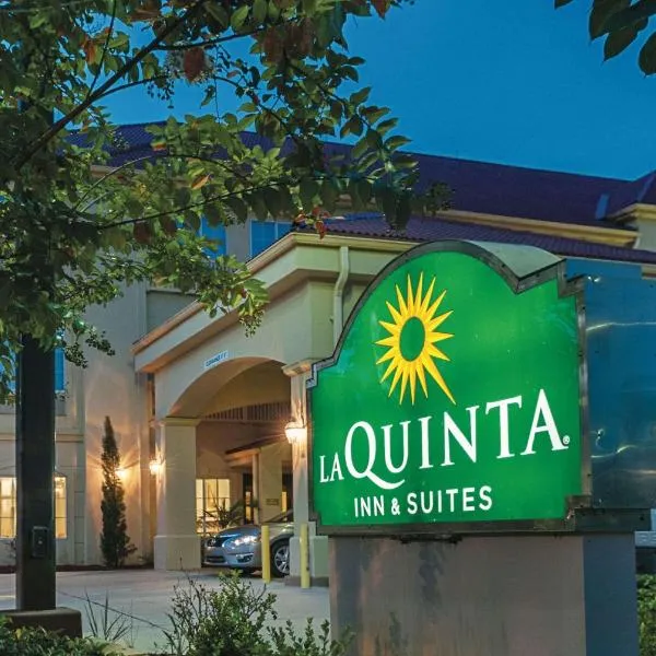 La Quinta by Wyndham Slidell - North Shore Area, hotel di Slidell