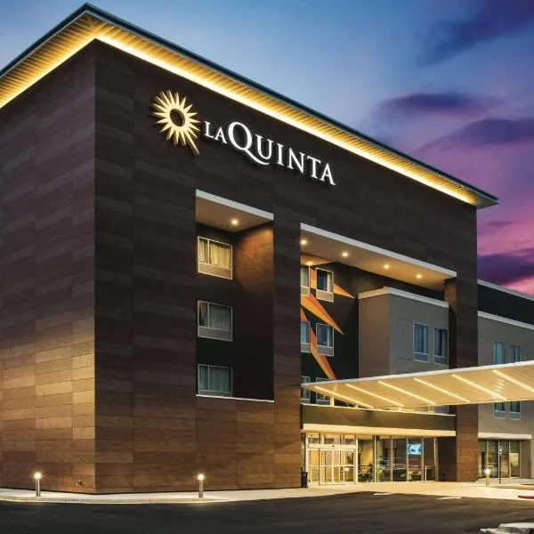 La Quinta Inn & Suites by Wyndham Atlanta South - McDonough, hotel en McDonough