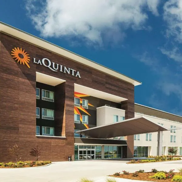 La Quinta by Wyndham Wichita Northeast, hotell i Wichita