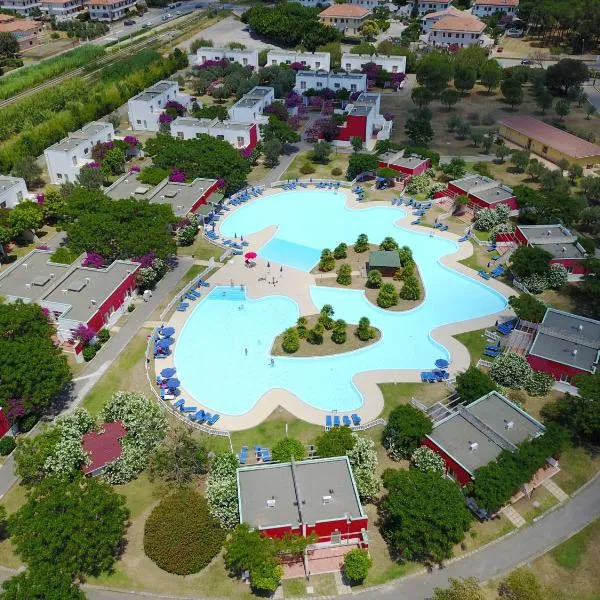 Club Esse Sunbeach, hotel v destinaci Squillace