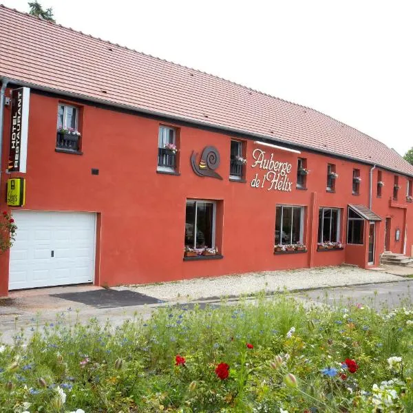 LOGIS HOTEL - Auberge de l'Hélix – hotel w mieście Rosoy