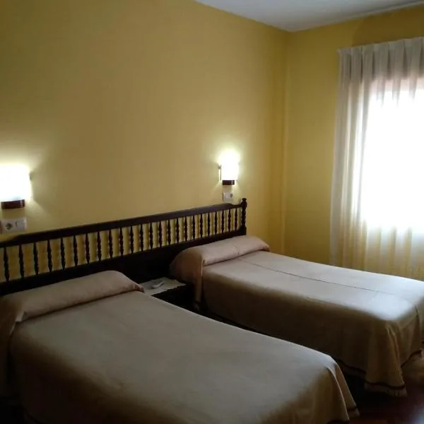 HOTEL CORINTO, hotel Perdecanayban