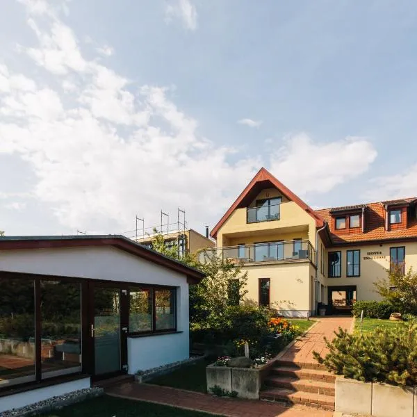 Hotel Inselhof, hotel v destinaci Malchow