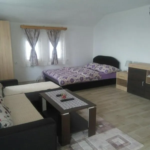 Apartmani "Babići", отель в городе Jovići