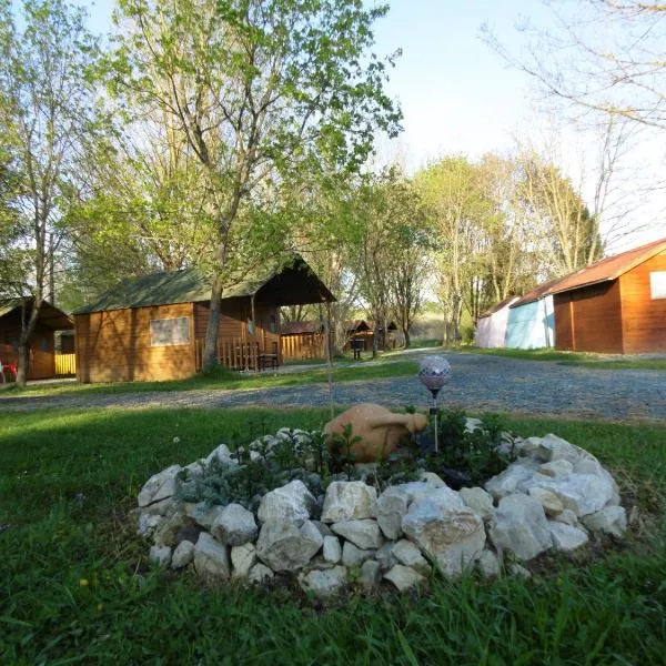 Göcsej Völgye Kemping, hotel in Petrikeresztúr