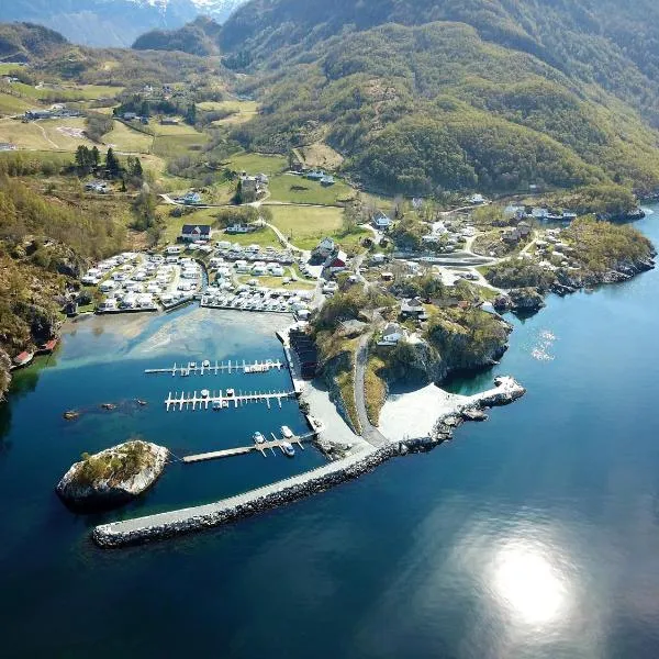 Kyrping Camping, hotel in Osvåg