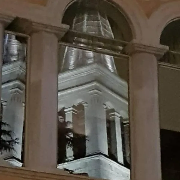 Palazzo Dragoni、スポレートのホテル